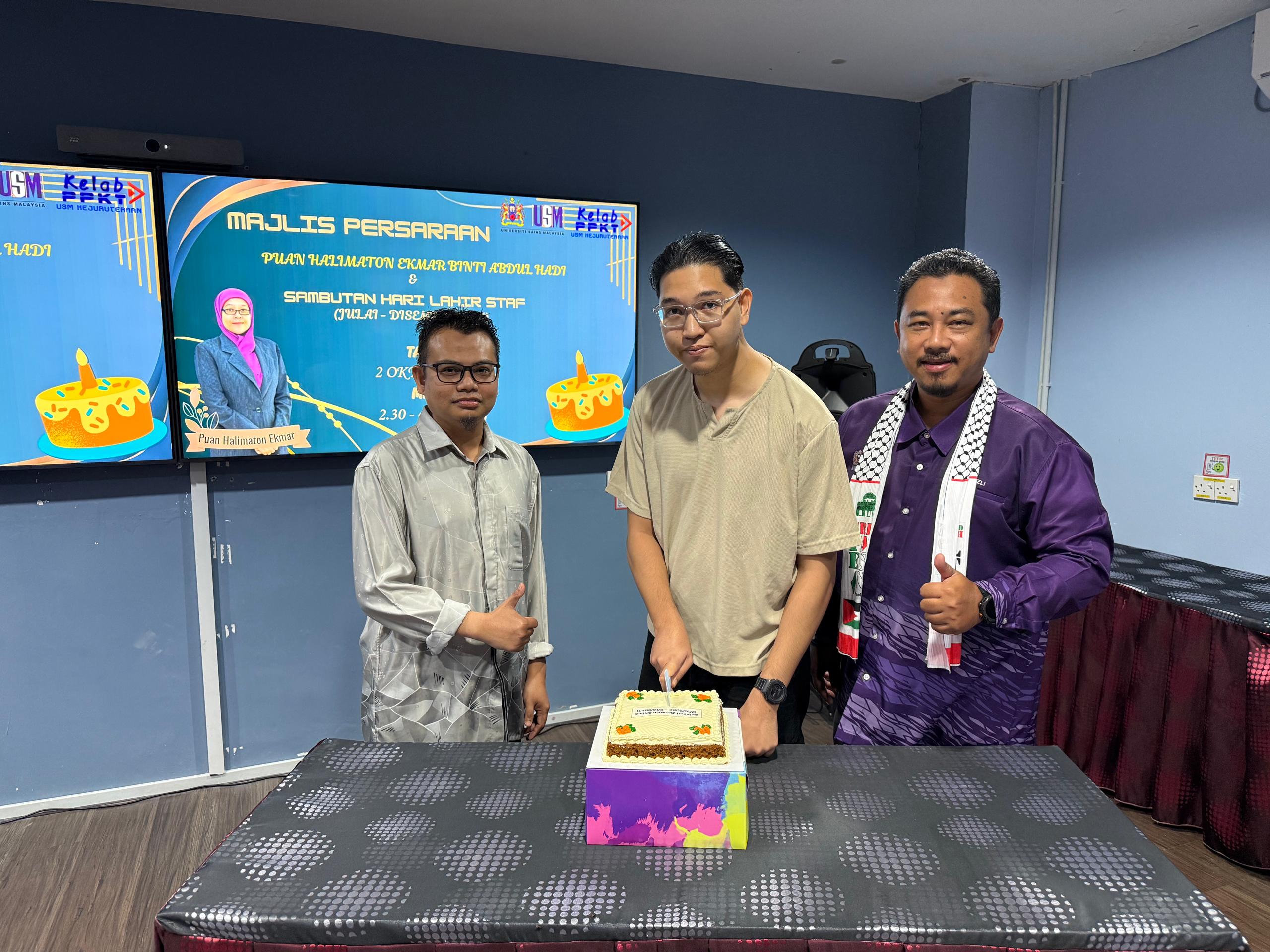 potong kek persaraan